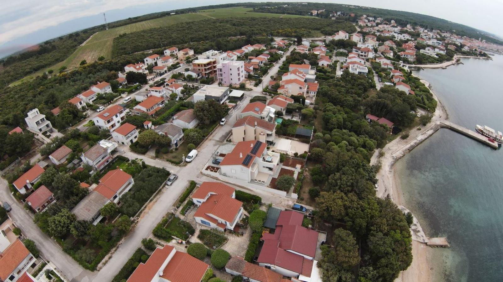 Apartment Basic Petrcane Exteriér fotografie